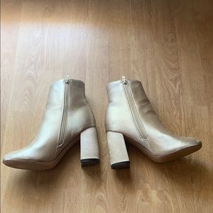 Ankle boots with heels